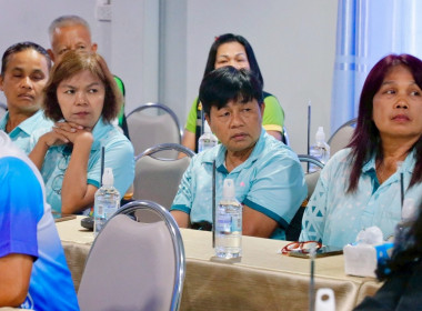 การประชุมการสร้างการรับรู้และวิธีการแก้ไขปัญหาเชิงบูรณาการแบบมีส่วนร่วมในการติดตามสถานการณ์การผลิตสินค้าเกษตรและติดตามงานตามนโยบายกระทรวงเกษตรและสหกรณ์ โดยสหกรณ์การเกษตรพรหมคีรีจำกัด ได้บรรยายสรุปผลการดำเนินงานของสหกรณ์และการเชื่อมโยงเครื่อข่ายธุรกิจระหว ... พารามิเตอร์รูปภาพ 26